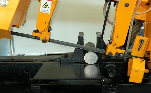 玉屏数控带锯床自动送料精度会出现偏差吗? 玉屏数控带锯床自动送料精度会出现偏差吗?